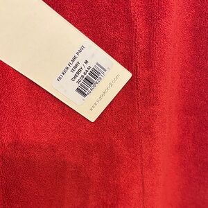 Suzie Kondi Fili kick flare pant terry in cherry size M